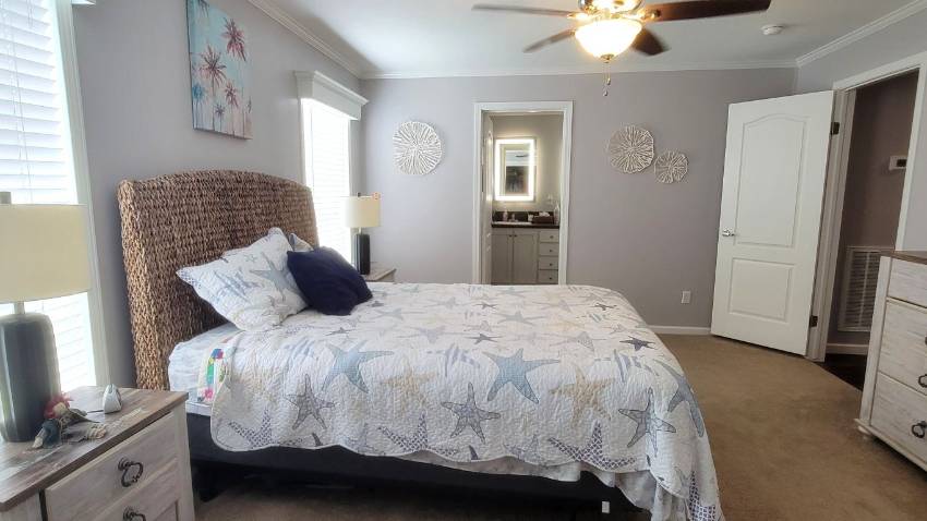 312 Siberian Cypress Circle a Winter Haven, FL Mobile or Manufactured Home for Sale